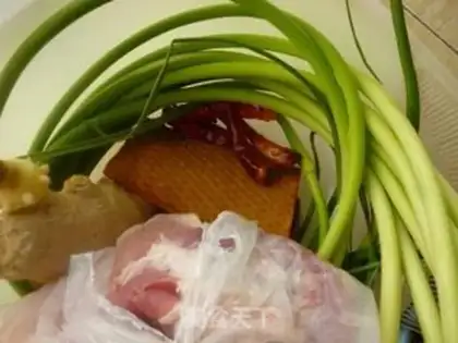 Make Garlic fragrance back to the pot step 0