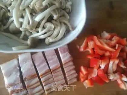 Make Crab mushroom fried bacon step 1
