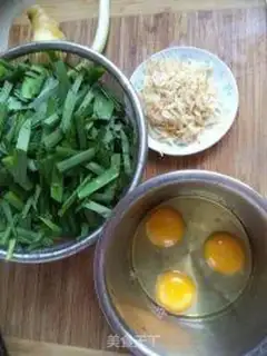 Make Shrimp-covered eggs step 0