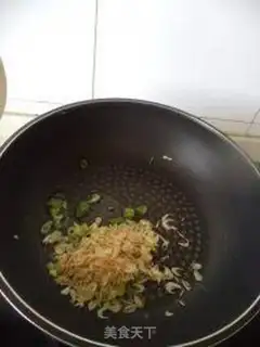 Make Shrimp-covered eggs step 2
