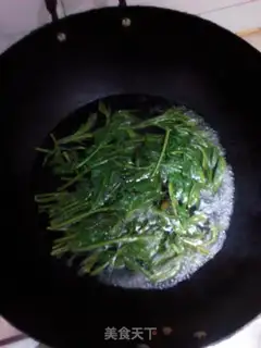 Make Fried eggs step 1