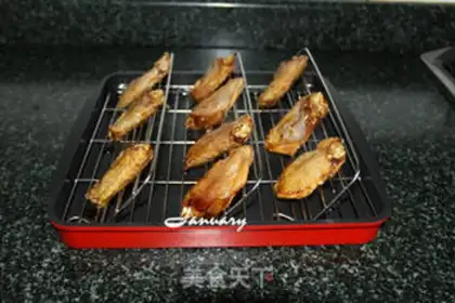 Make Honey-cooked chicken wings step 3
