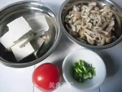 Make Crab mushroom tomato tofu step 1