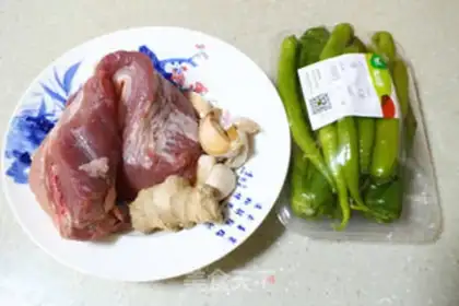 Make Chili fried meat step 0