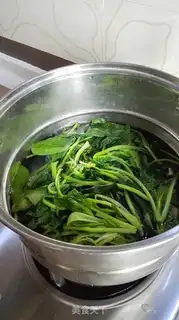 Make Sea rainbow spinach step 4