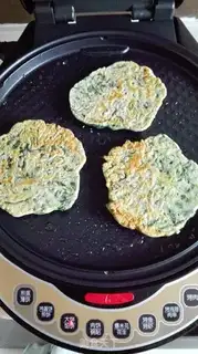 Make Spinach omelet step 8