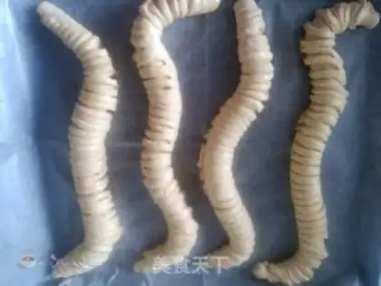 Make caterpillar bread step 8