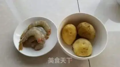 Make Shrimp-cheese heart potato ball step 0
