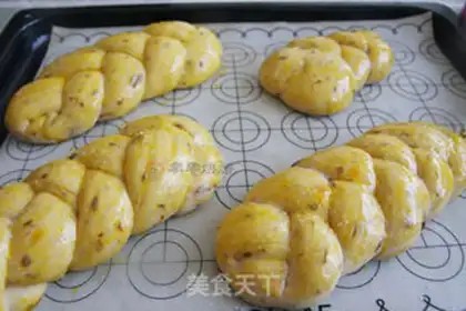 Make raisin braid bread step 11