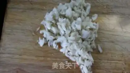 Make Garlic fan dolls step 3