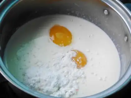Make Strawberry balls step 4