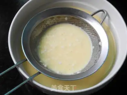 Make Strawberry balls step 5