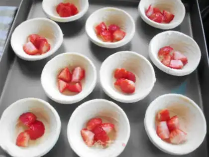 Make Strawberry balls step 6