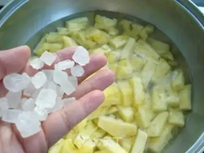 Make Pineapple jam step 2