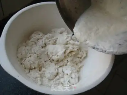 Make oatmeal soup for bread step 1