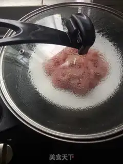 Make Red oil steamed fish roll step 2