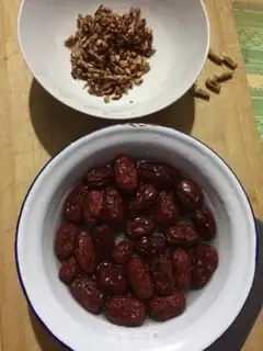 Make Red-sugar date hairloaf step 0