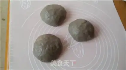Make Black Sesame toast step 4