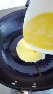 Make Fried fried eggs step 2