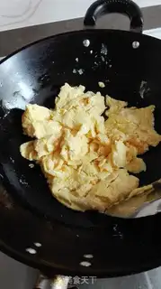 Make Fried fried eggs step 3