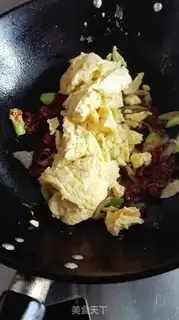 Make Fried fried eggs step 6