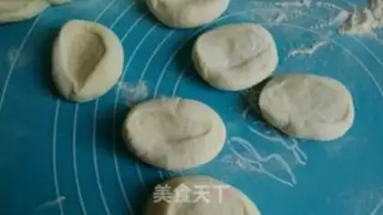 Make The egg box of celery step 5