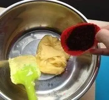 Make Panda cookies step 4