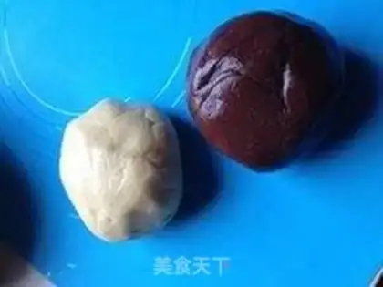 Make Panda cookies step 5