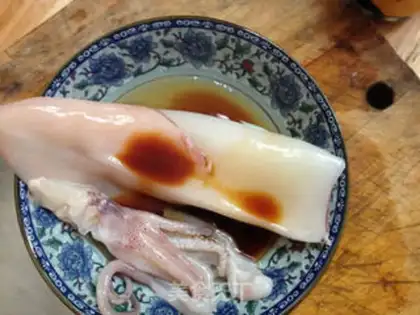Make Onion roasted squid step 2
