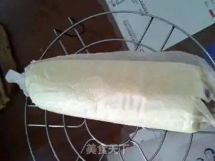 Make Blueberry roll step 15