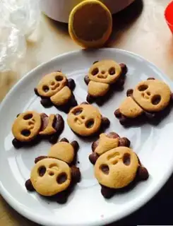 Make Panda cookies step 13