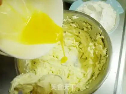 Make Onion cookies step 3