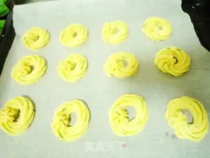 Make Onion cookies step 8