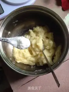 Make Korean potatoes step 1