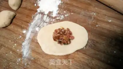 Make Meat sauce buns step 7