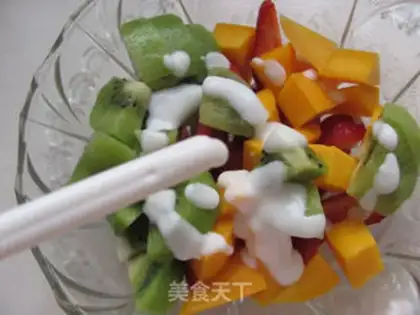Make Simple yoghurt salad step 5