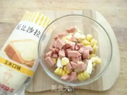 Make Corn salad sandwich step 3