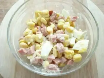 Make Corn salad sandwich step 4