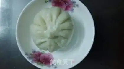 Make Four seasons of mushroom meat buns step 12