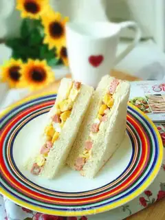 Make Corn salad sandwich step 9