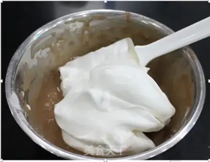 Make Chocolate twilight cake step 6