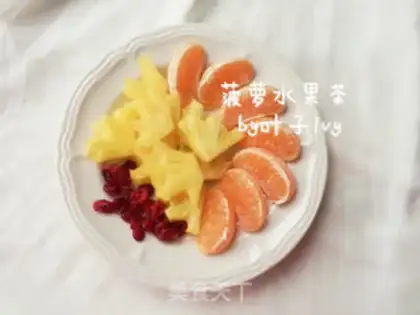 Make Pineapple fruit tea step 0