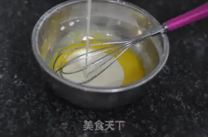 Make Sour cream cake step 4