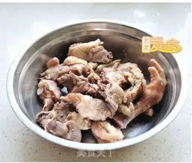 Make The hot, hot chicken step 1