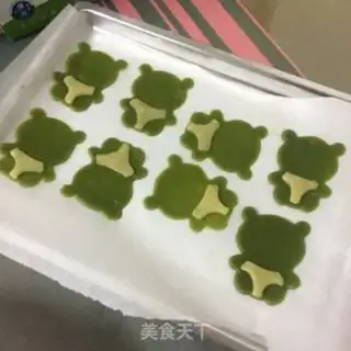 Make Panda cookies step 4