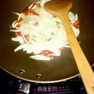 Make Hot fried rice cake step 4