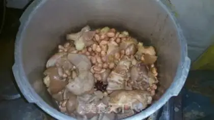 Make The peanut hooves in the private room step 12