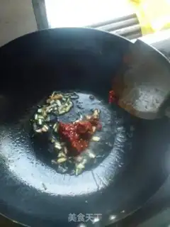 Make Fish bean spicy little clams step 4
