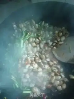 Make Fish bean spicy little clams step 6