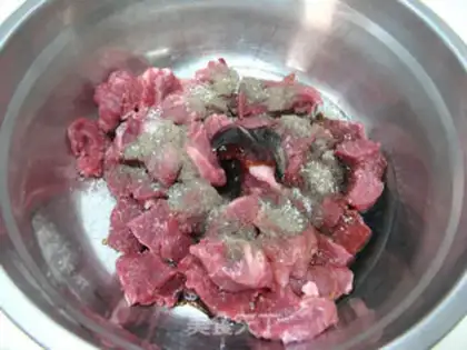 Make Air-cooked beef step 1